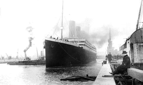 black and white image of RMS Titantic